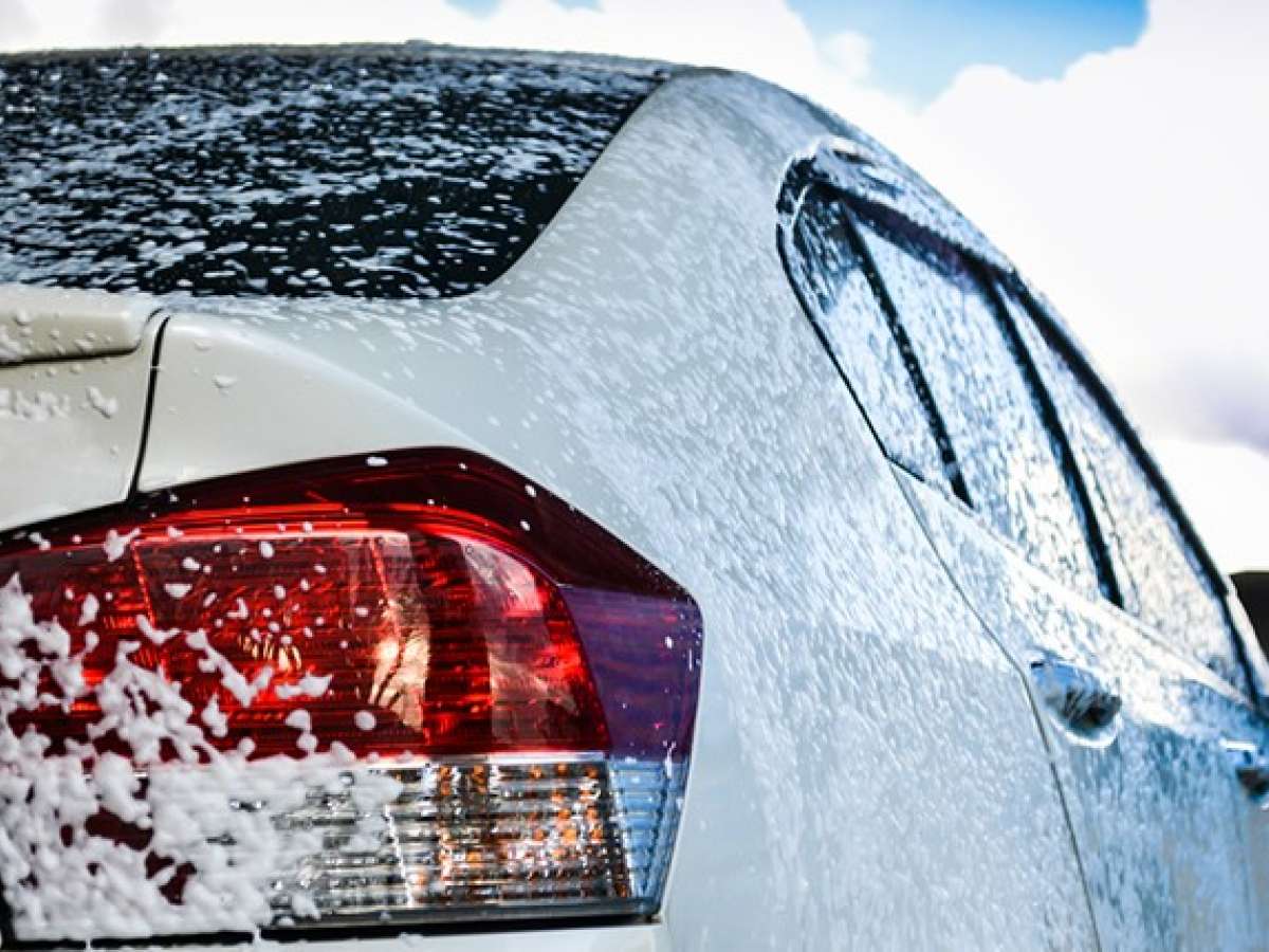How to Clean Your Car in 10 Minutes